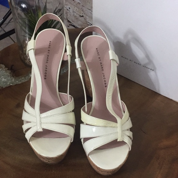 White Patent Marc Jacobs Wedge sz 9 - Picture 2 of 3
